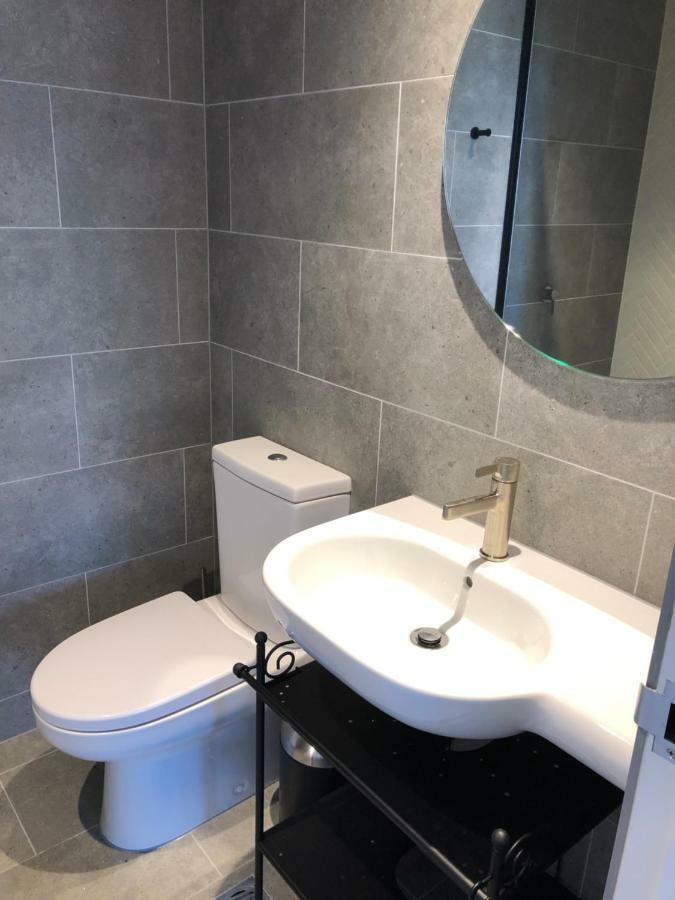 Q Squared Serviced Apartments Melbourne Exterior photo